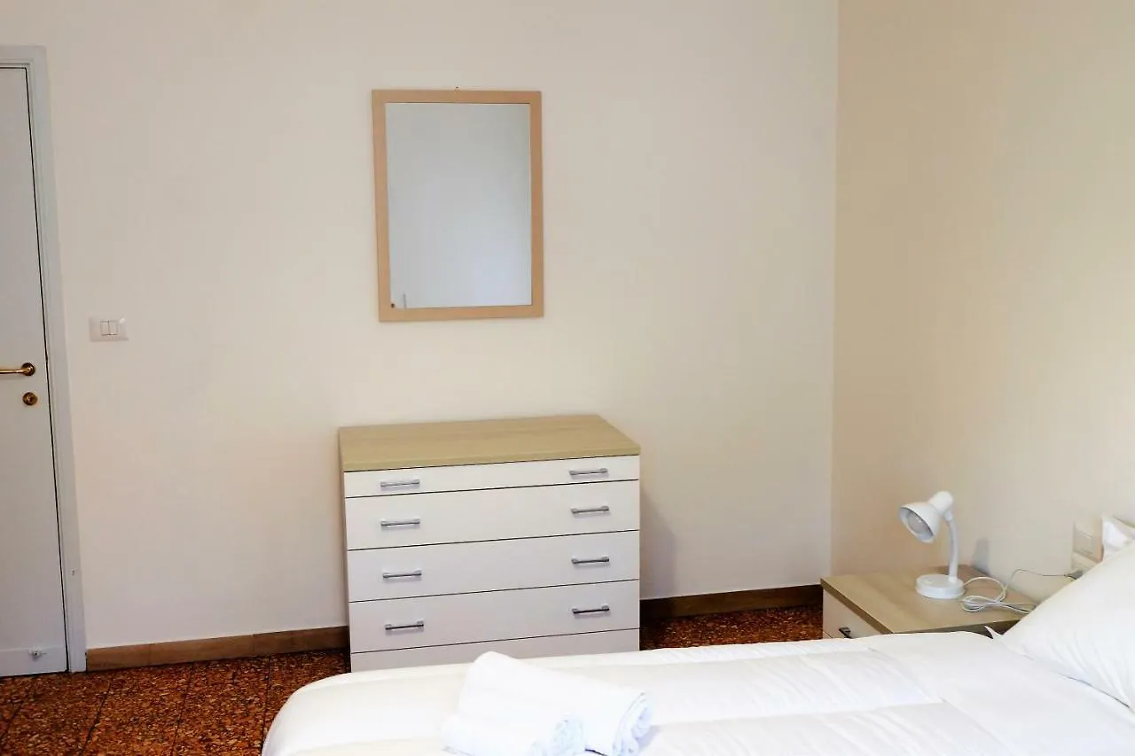 Lungarno Fiorentino Apartment Florence
